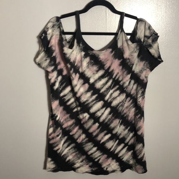 Torrid Cold Shoulder Tee Cheetah Print Black Tie Dye Size 1X - Picture 2 of 7